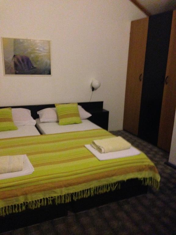 Guest House Alek วรอสกา ห้อง รูปภาพ