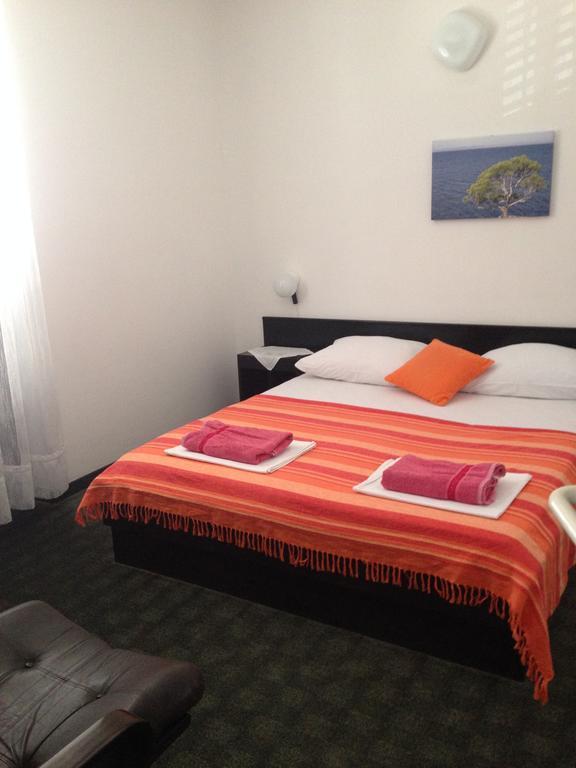Guest House Alek วรอสกา ห้อง รูปภาพ